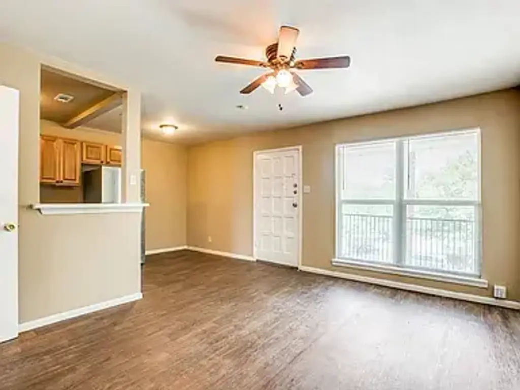 216 Lucas Street 2, San Antonio