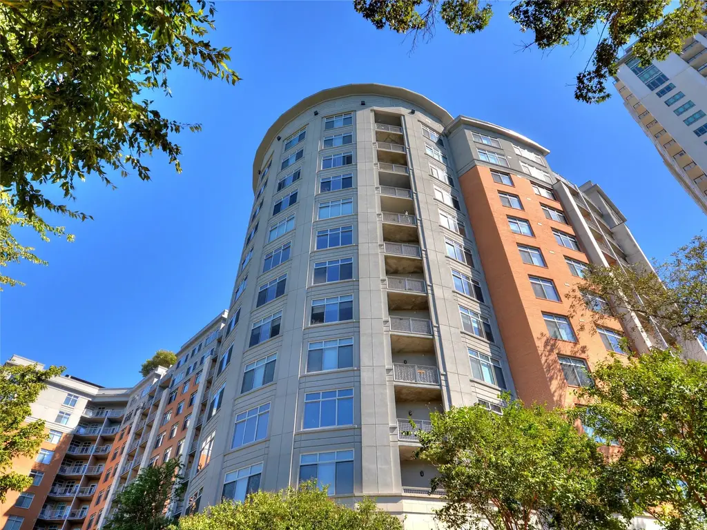 54 Rainey Street 309, Austin