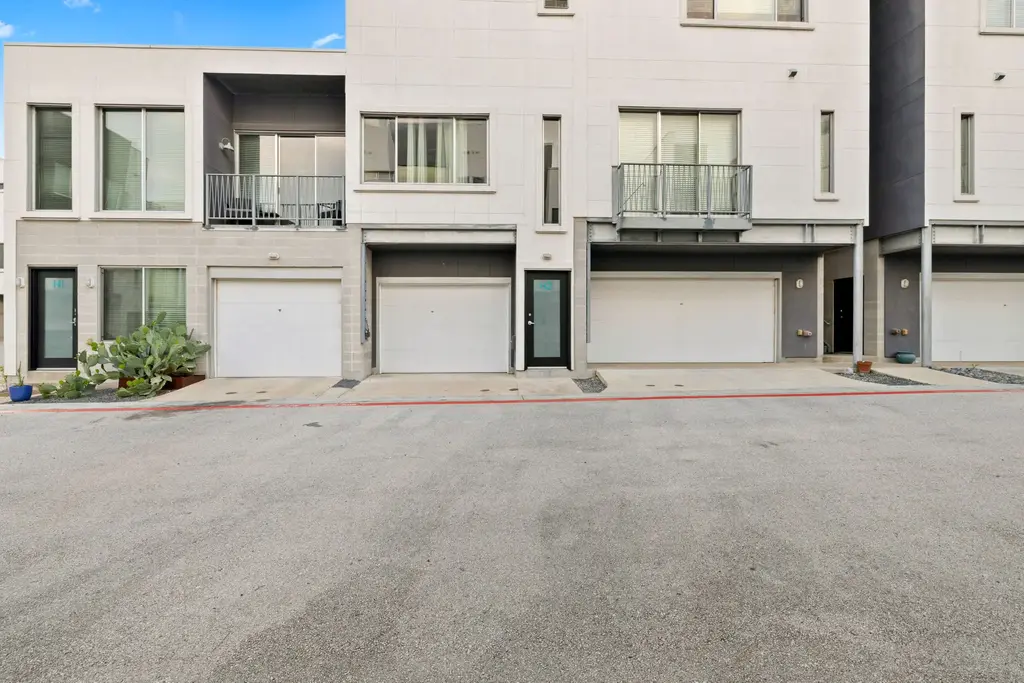 4801 S. Congress Avenue H2, Austin