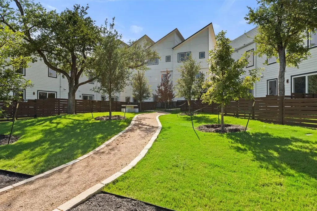 5201 E E. Mlk Jr Boulevard 6106, Austin
