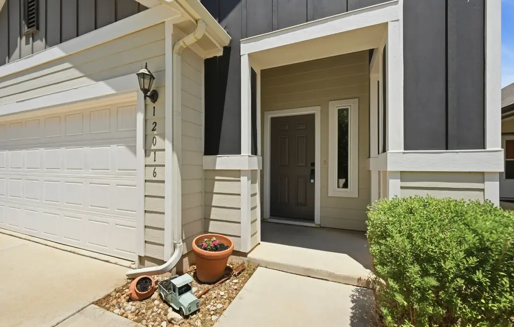 12016 Cimaizon Drive, Austin