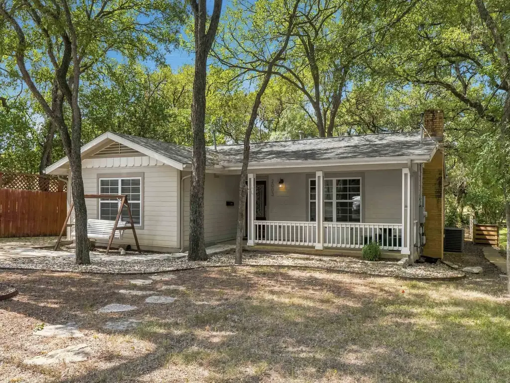 2003 Woodmont Avenue, Austin