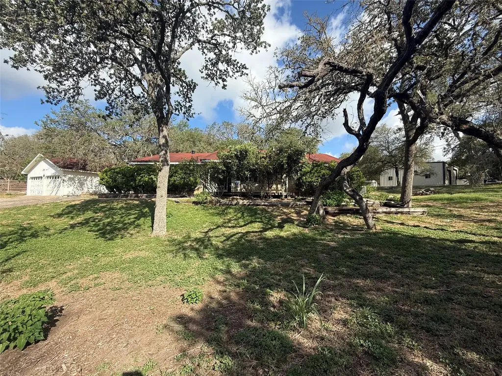 900 Dove Drive, Manchaca