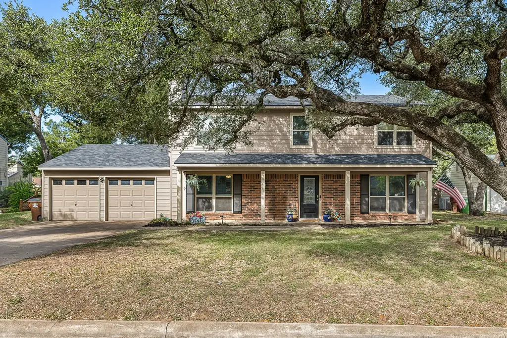 2300 Oakridge Drive, Round Rock