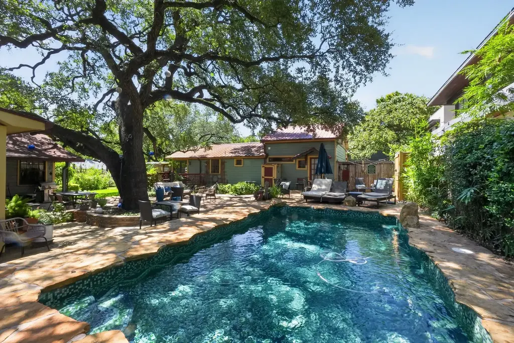 221 Park Lane, Austin
