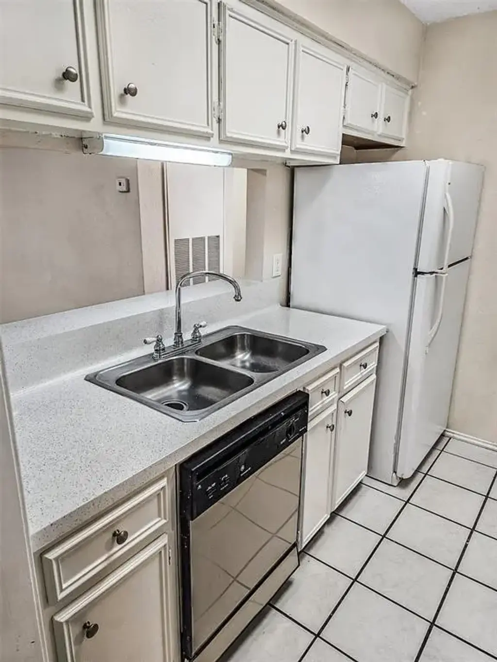 2706 Salado Street 303, Austin
