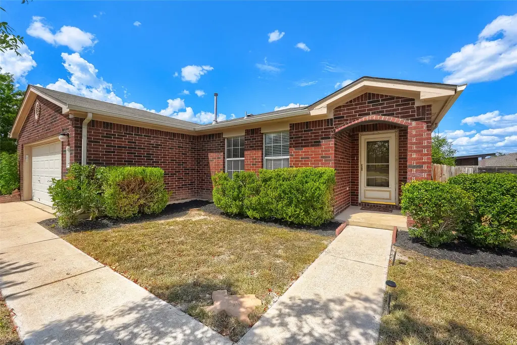 113 Mason Reed Cove, Kyle