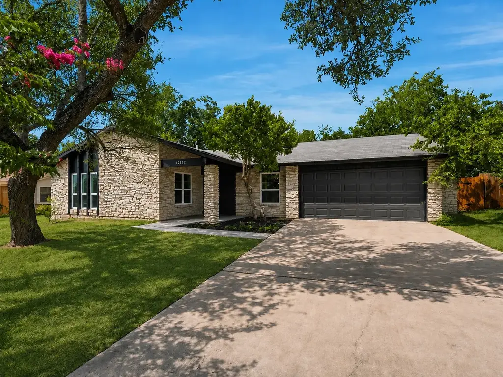 12332 Deerbrook Trail, Austin