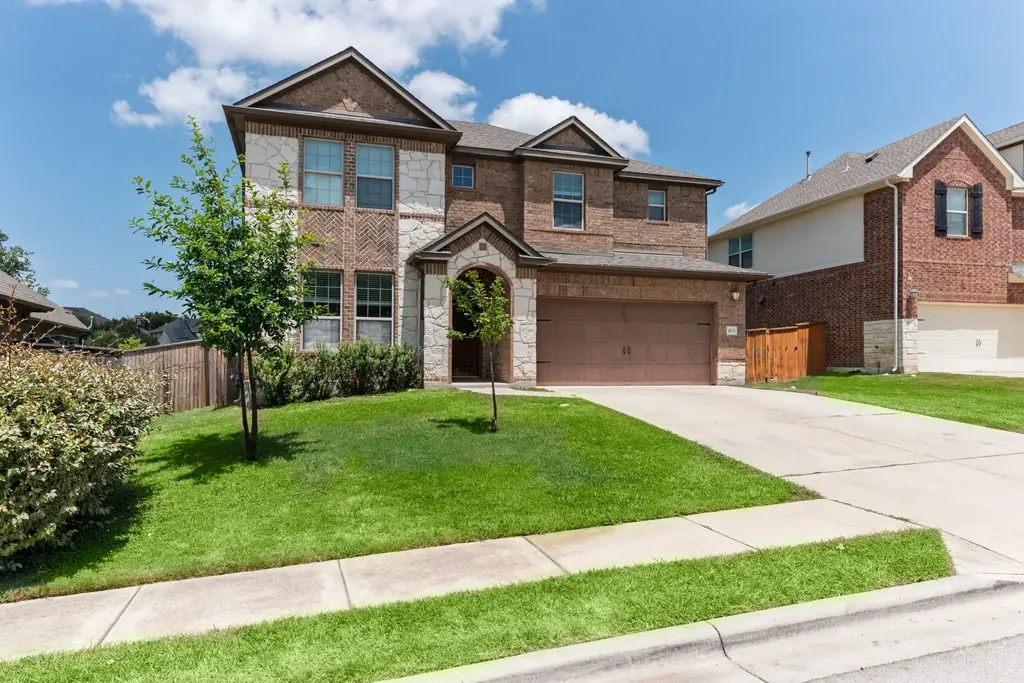 4233 Privacy Hedge Street, Leander