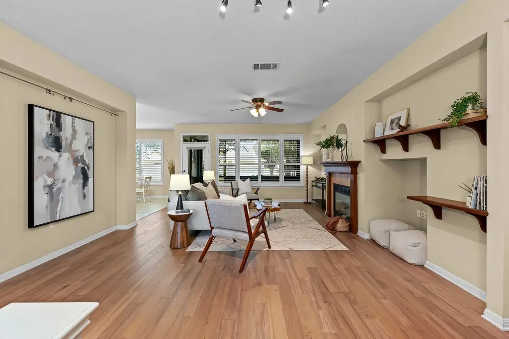 101 Vinca Drive, Georgetown