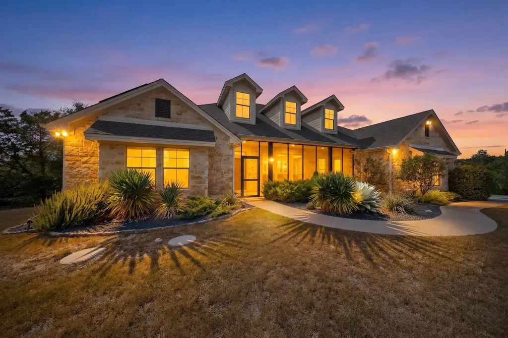 302 High Plains Drive, Dripping Springs