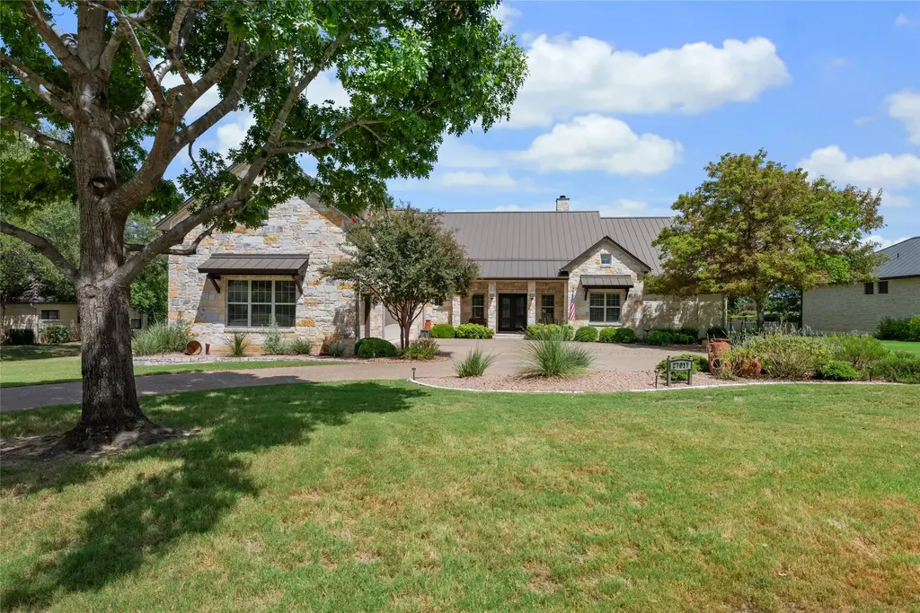 27017 Masters Parkway, Spicewood