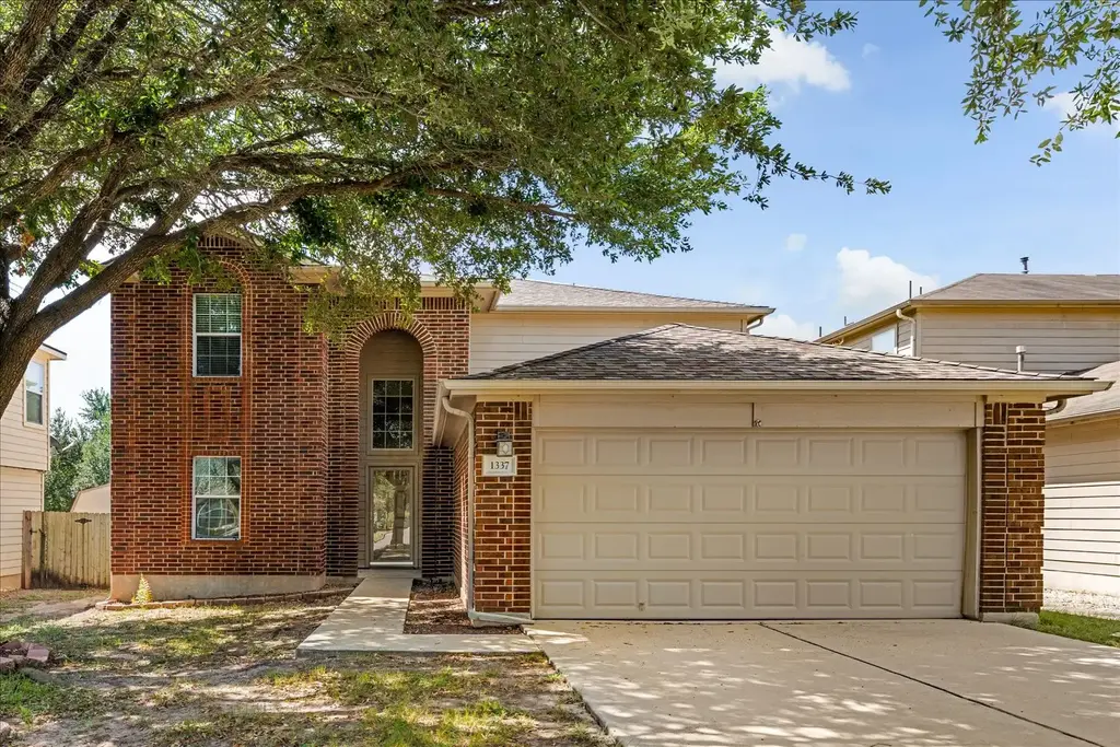 1337 Sweet Gum Drive, Kyle