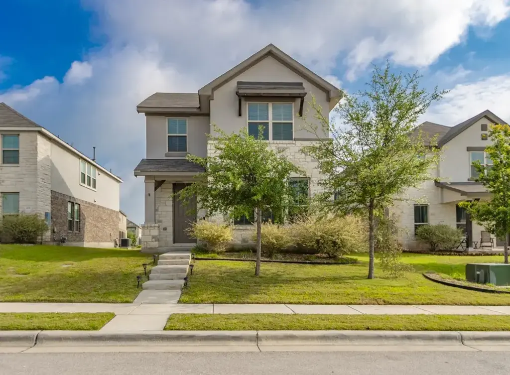 2033 Hat Bender Loop, Round Rock
