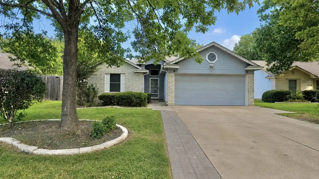 120 Evergreen Circle, Georgetown