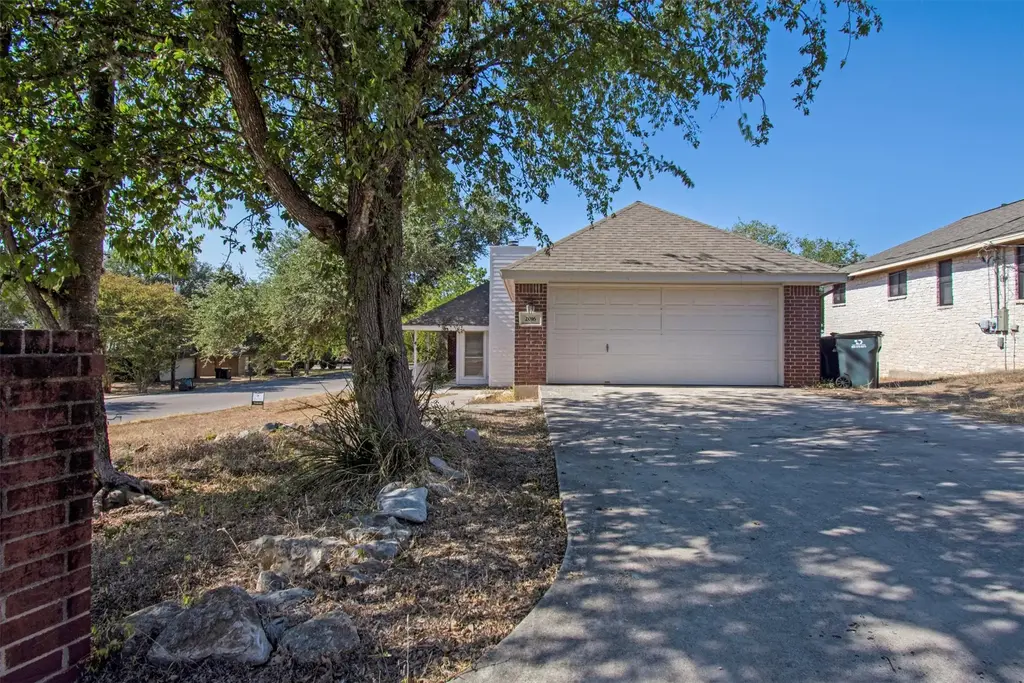 2016 Castle Gate Circle, San Marcos