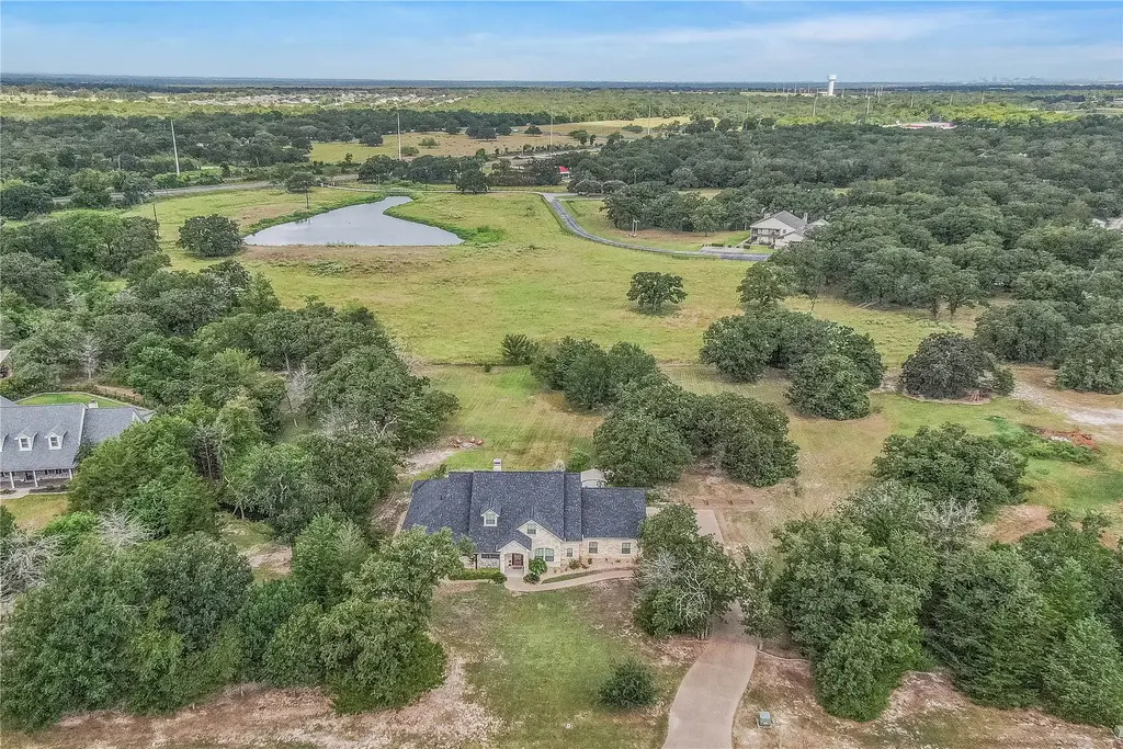 4848 Stony Brook, College Station