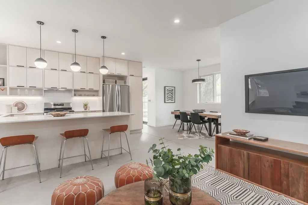 915 Tillery Street A, Austin