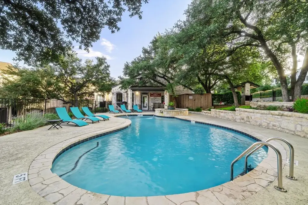 1701 Spyglass Drive 2, Austin