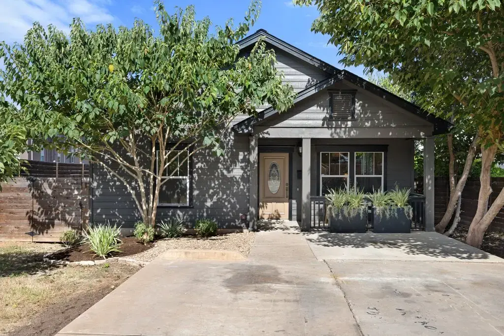 1197 Angelina Street, Austin