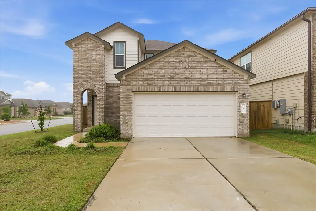 101 Rowdy Yates Way, Jarrell