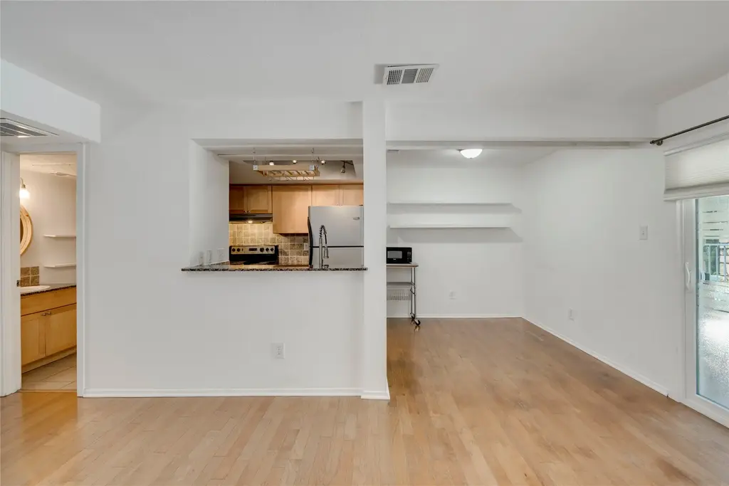 3627 Manchaca Road 108, Austin