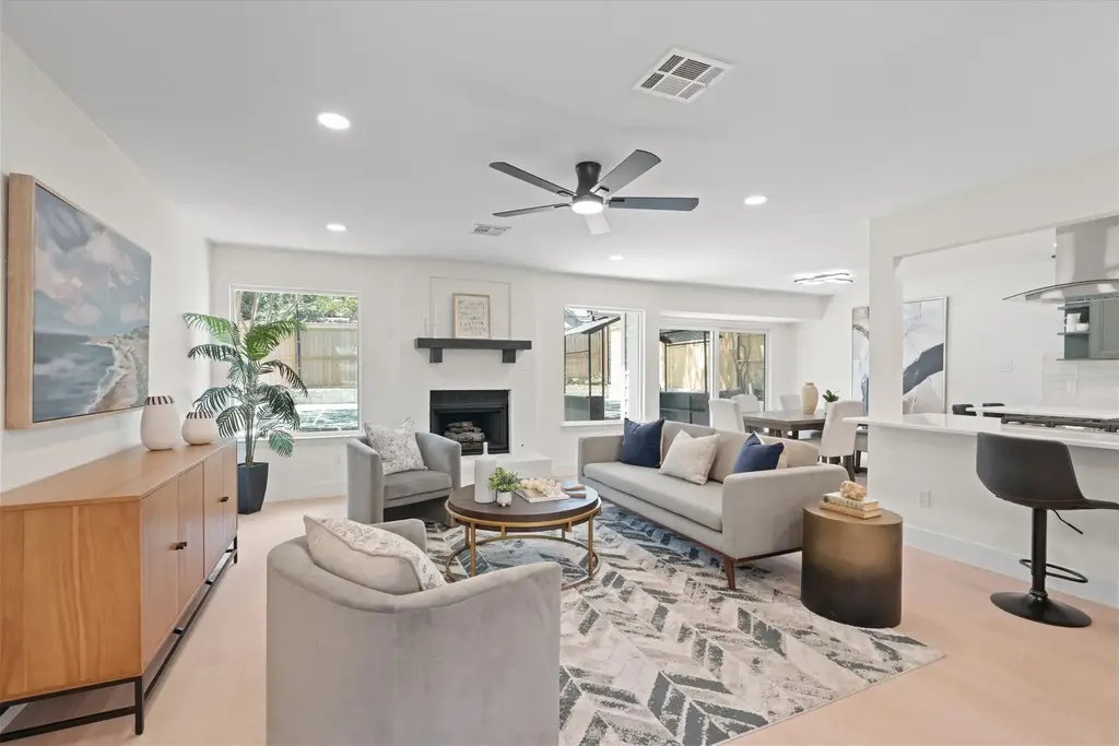 12026 Lincolnshire Drive, Austin