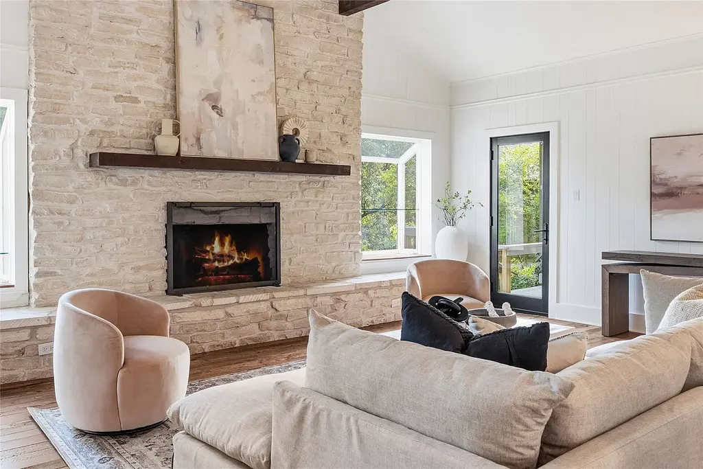816 Terrace Mountain Drive, West Lake Hills