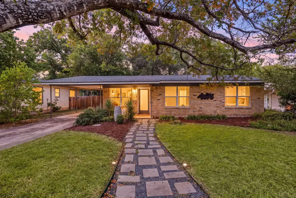 2706 Geraghty Avenue, Austin