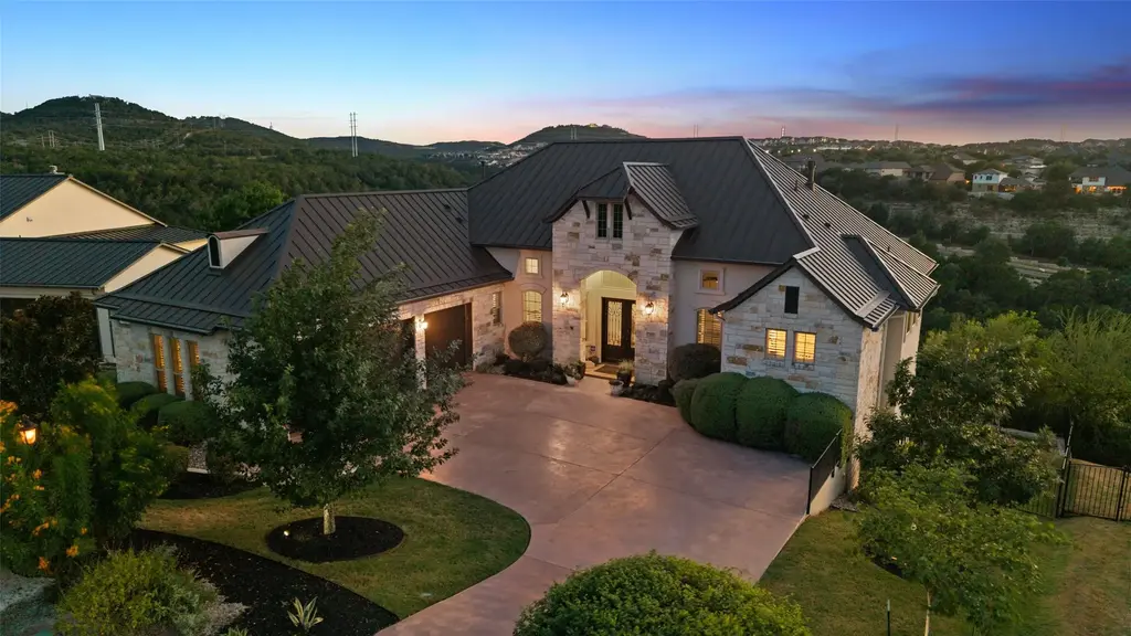 321 Bisset Court, Austin