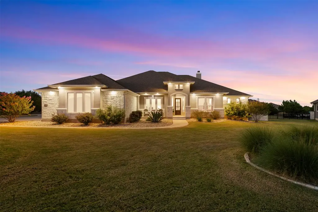 100 Honey Locust Cove, Leander