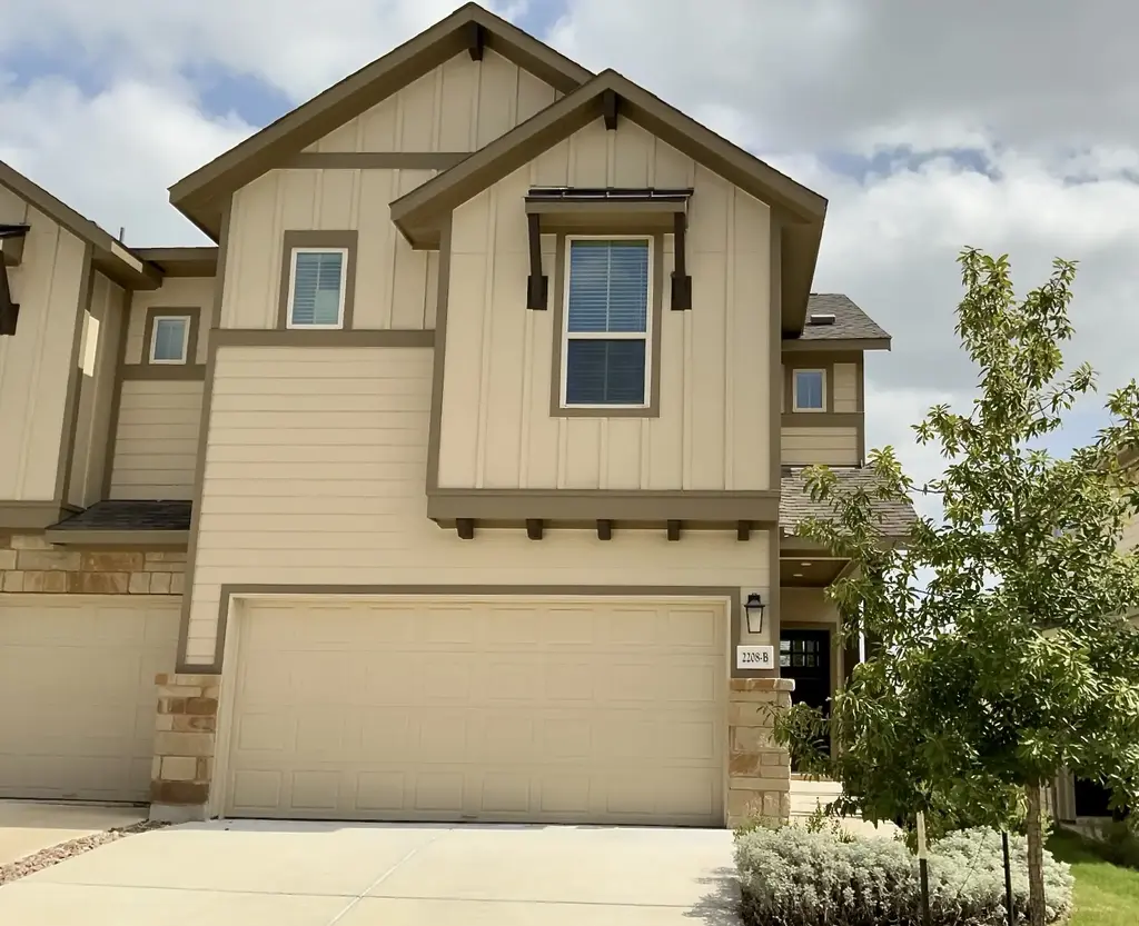 2208 Cornfield Drive B, Pflugerville