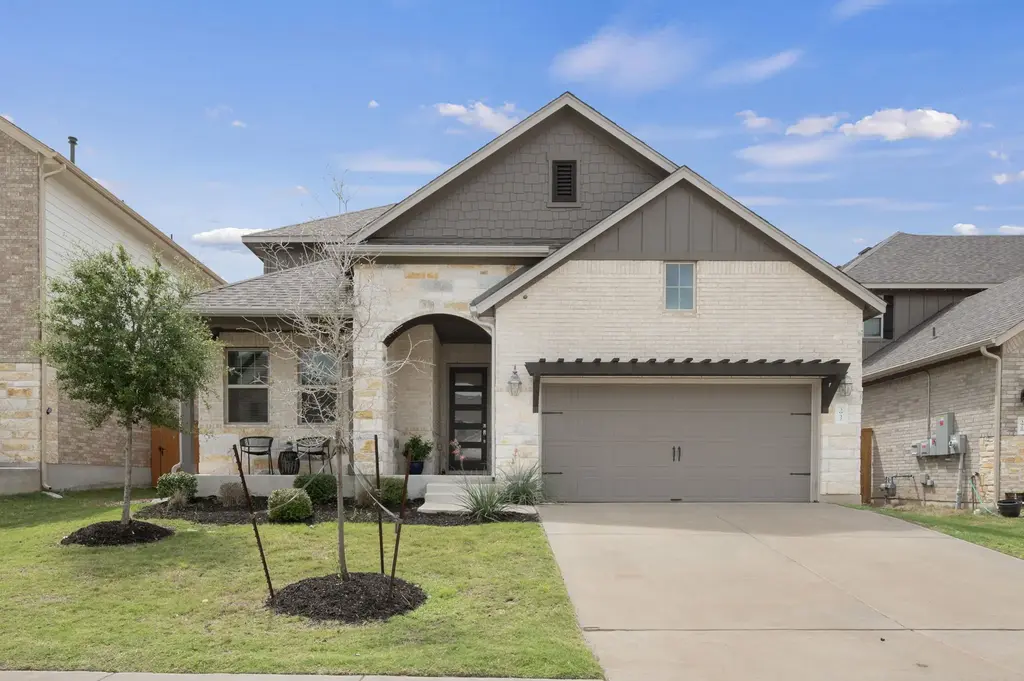 3932 Pine Cone Way, Leander