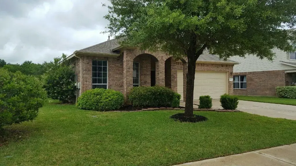 913 Brighton Place, Round Rock