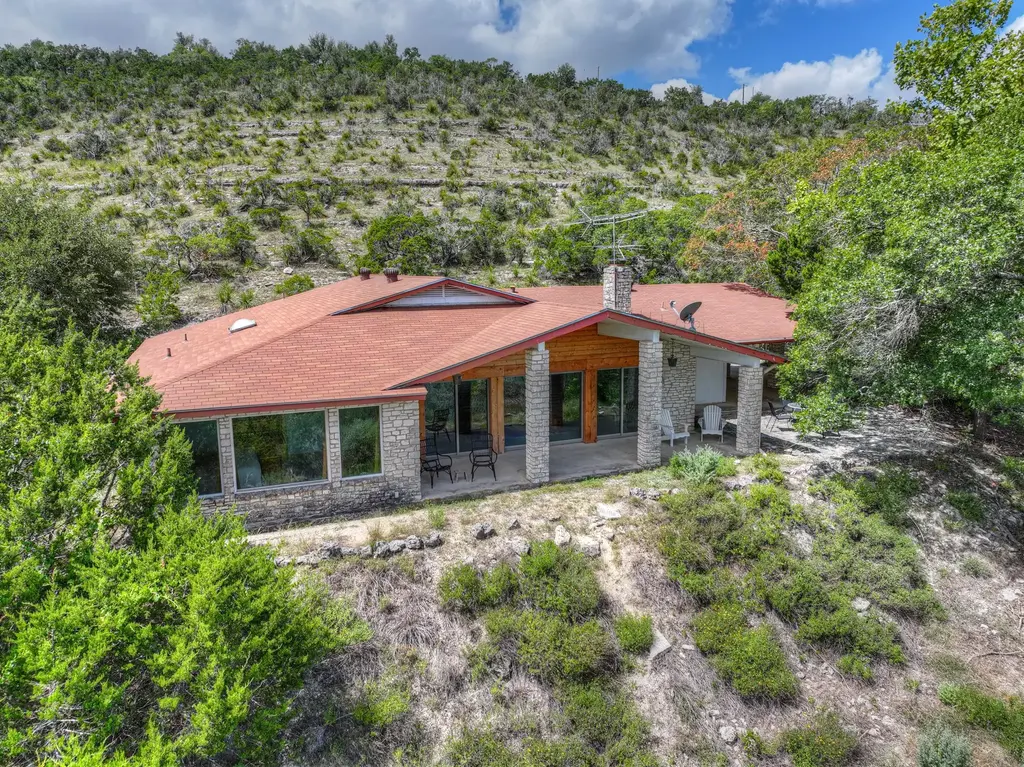 447 Madrona Dr Drive, New Braunfels