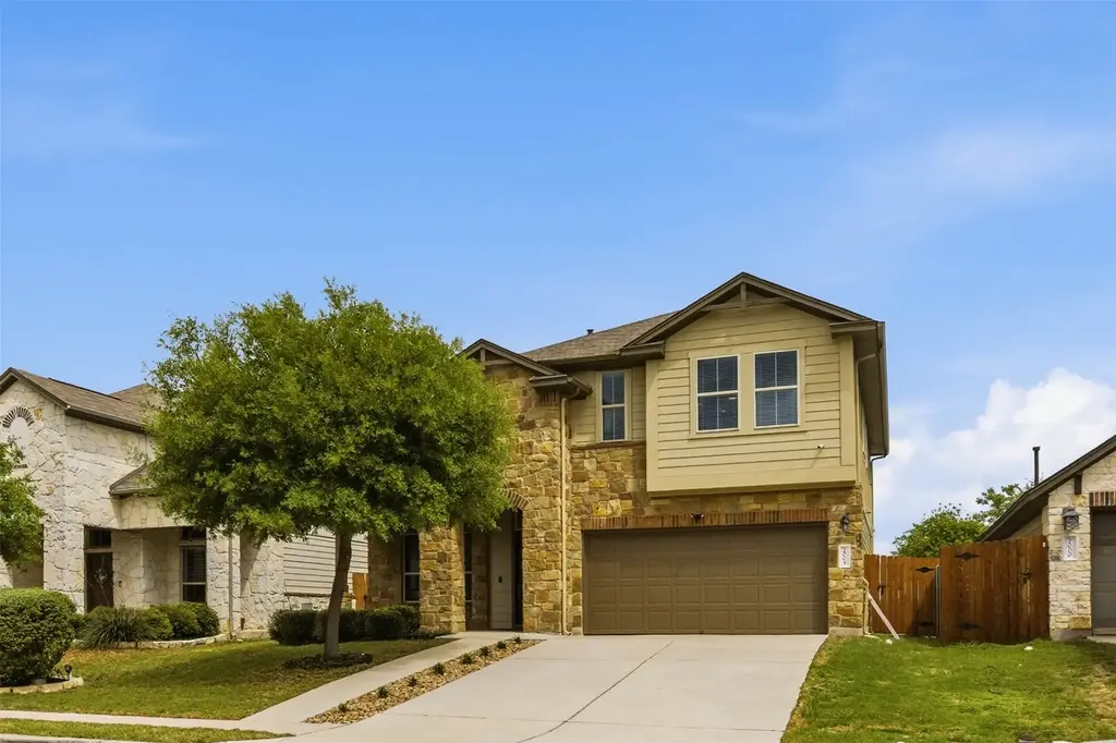 2004 Garretts Way, Manchaca