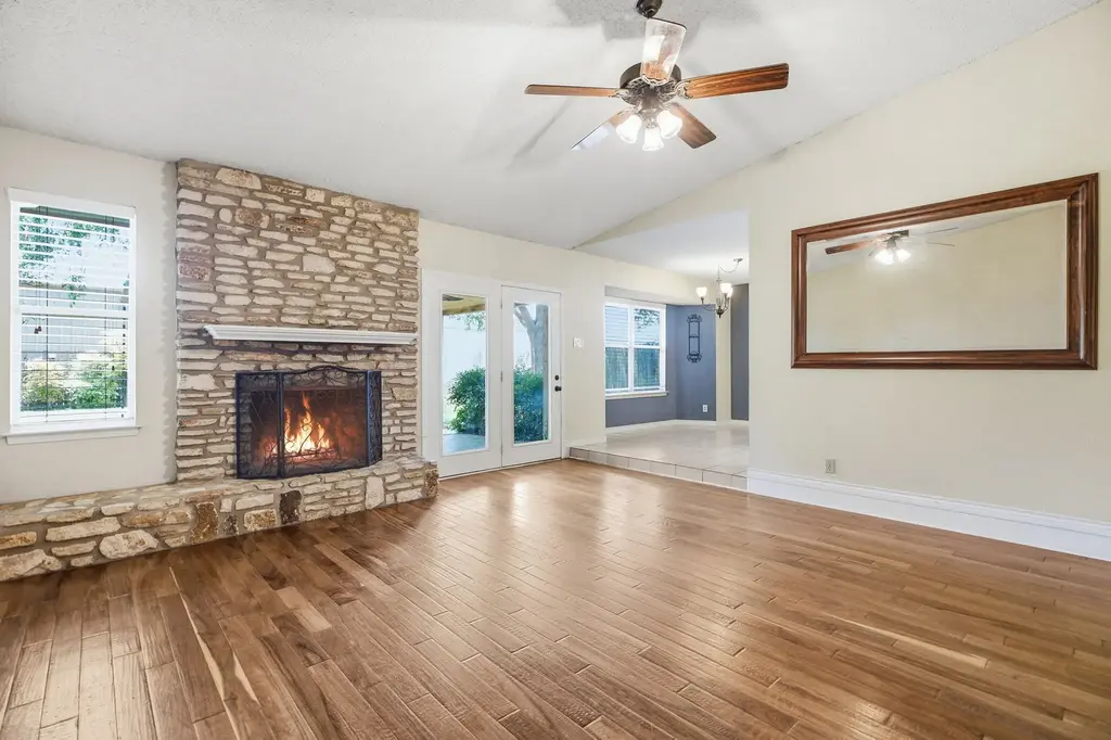 8509 Slant Oak Drive, Austin