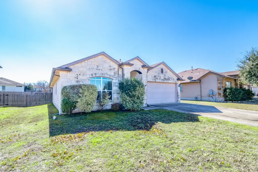 125 Voyager Cove, Kyle
