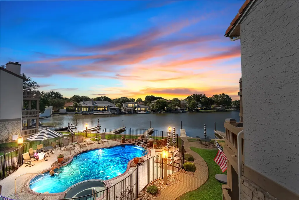509 Short Circuit 203, Horseshoe Bay