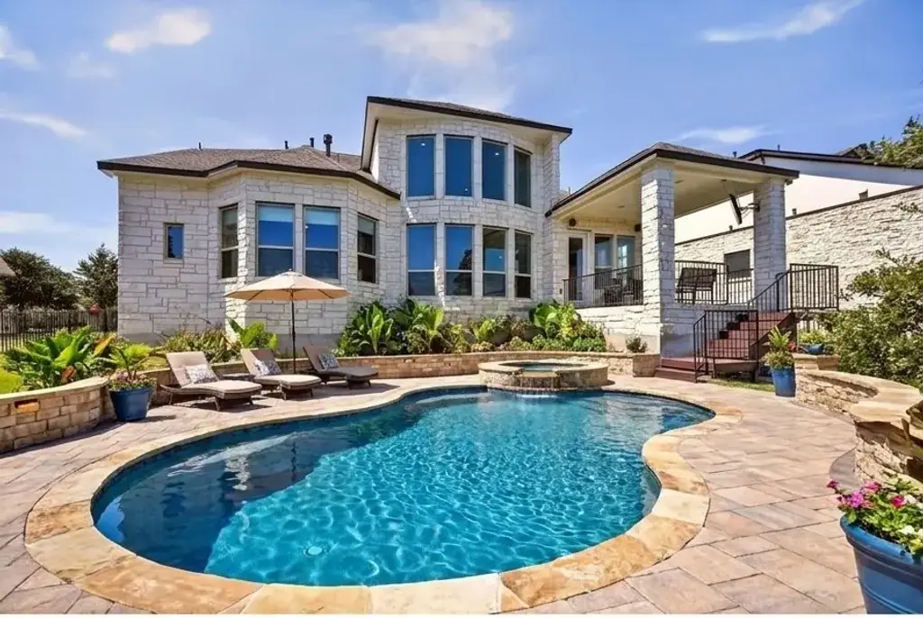 2400 Sunset Vista Circle 39, Spicewood