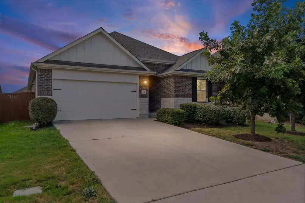 277 Spinnaker Loop, Kyle