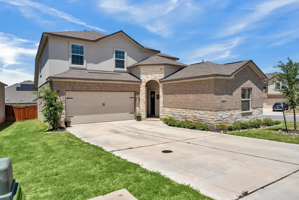 204 Lone Cedar Road, Marble Falls