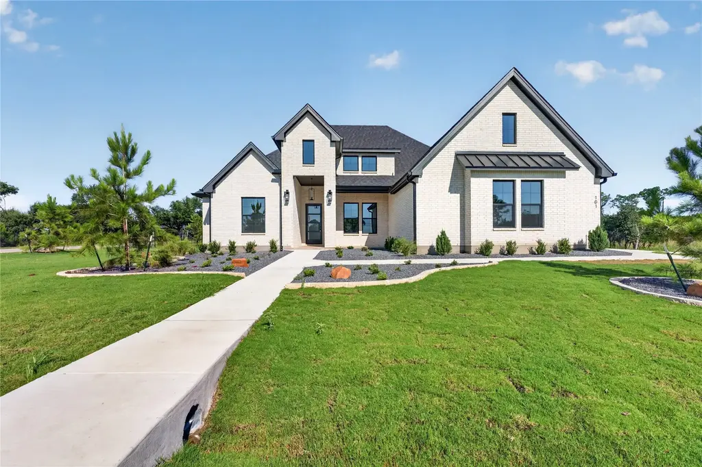 101 Lakeview Court, Belton
