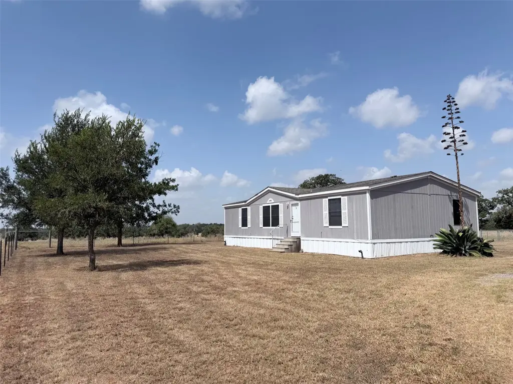 499 Mount Pleasant Road A, Cedar Creek