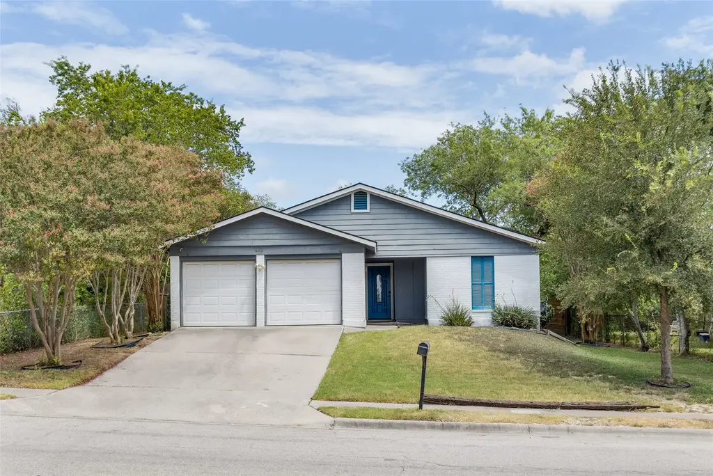 802 Prince Valiant Drive, Austin
