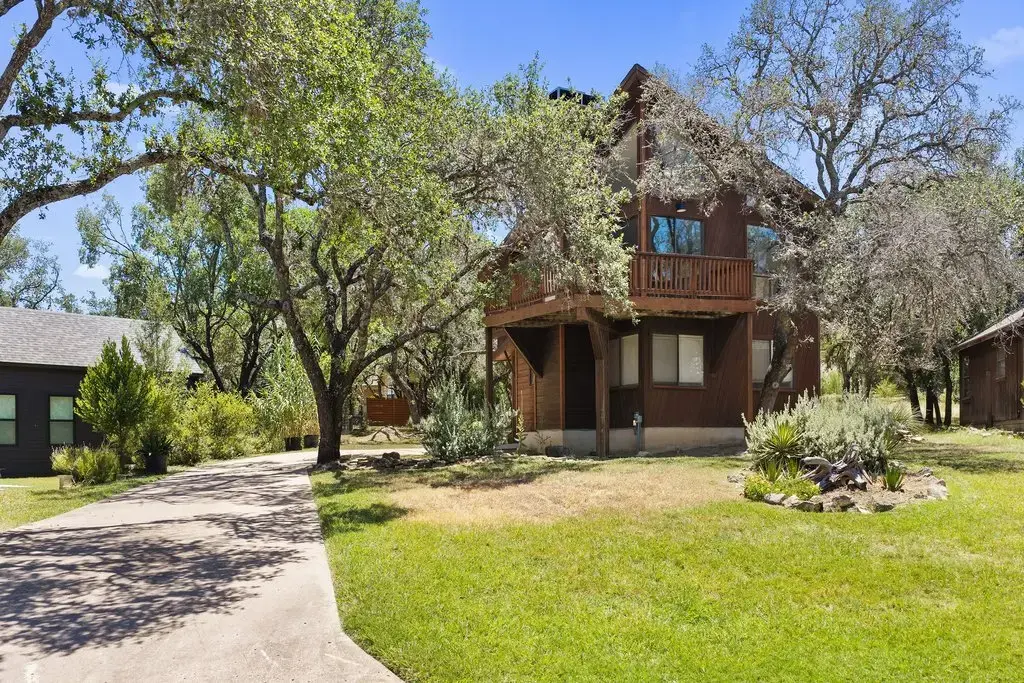 334 Coventry Road, Spicewood