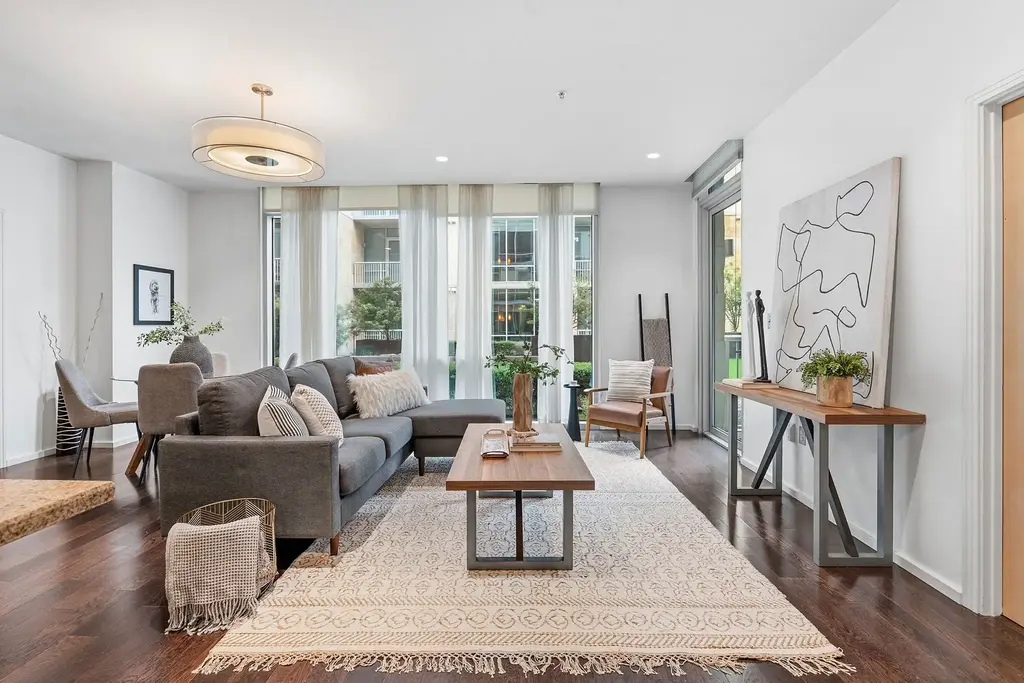 1600 Barton Springs Road 5103, Austin