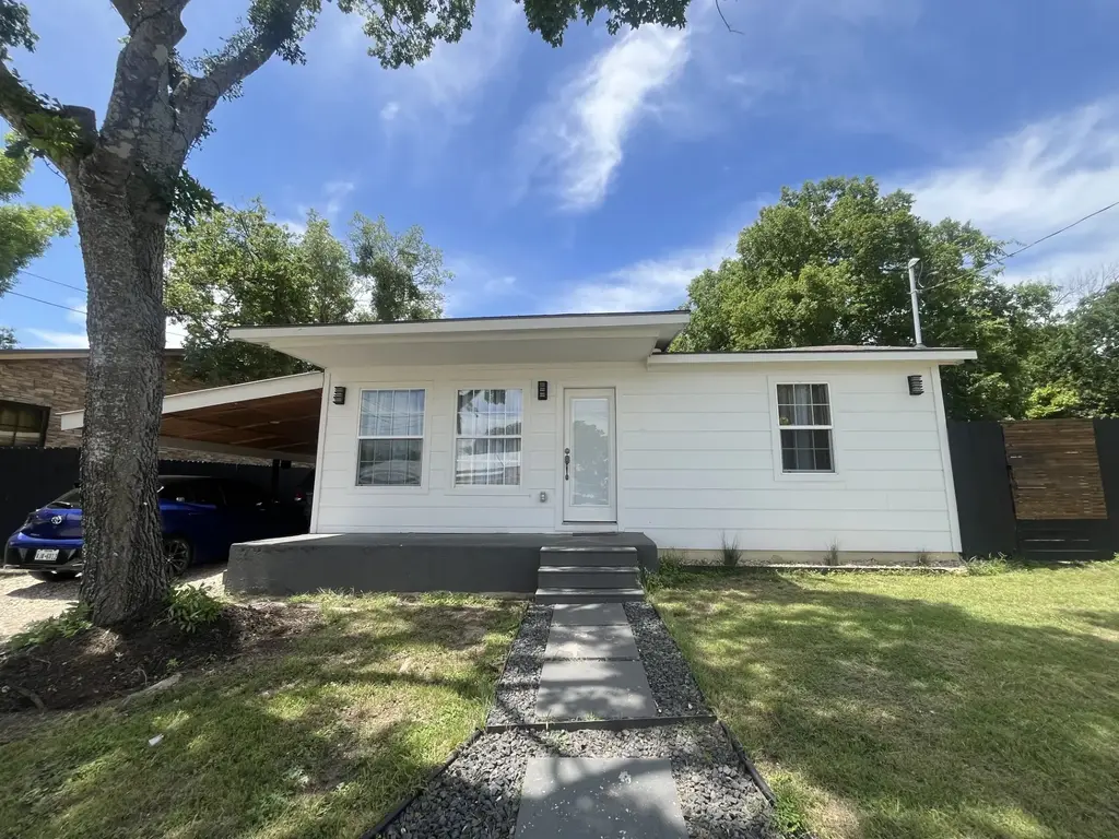 204 E Carpenter Avenue, Copperas Cove