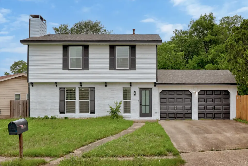 2110 Elysian Fields, Austin