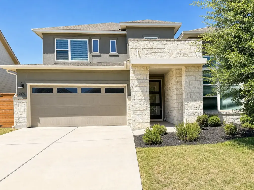 8216 Petronas Pass, Austin